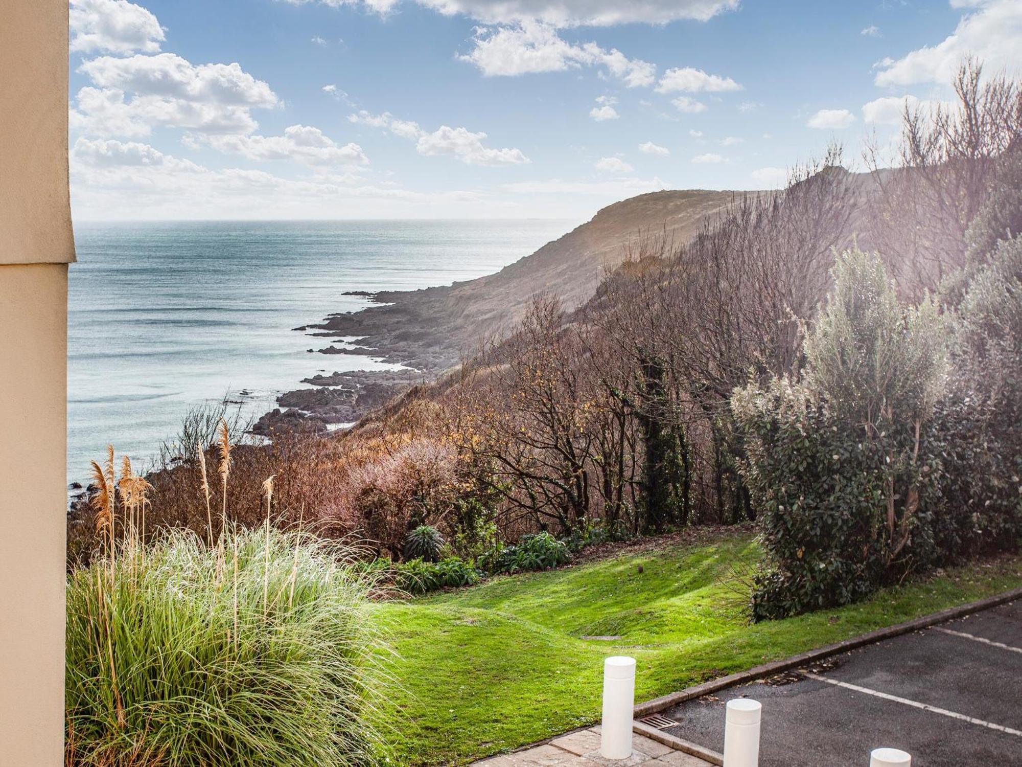 Headland Cottages Коуврак Екстериор снимка