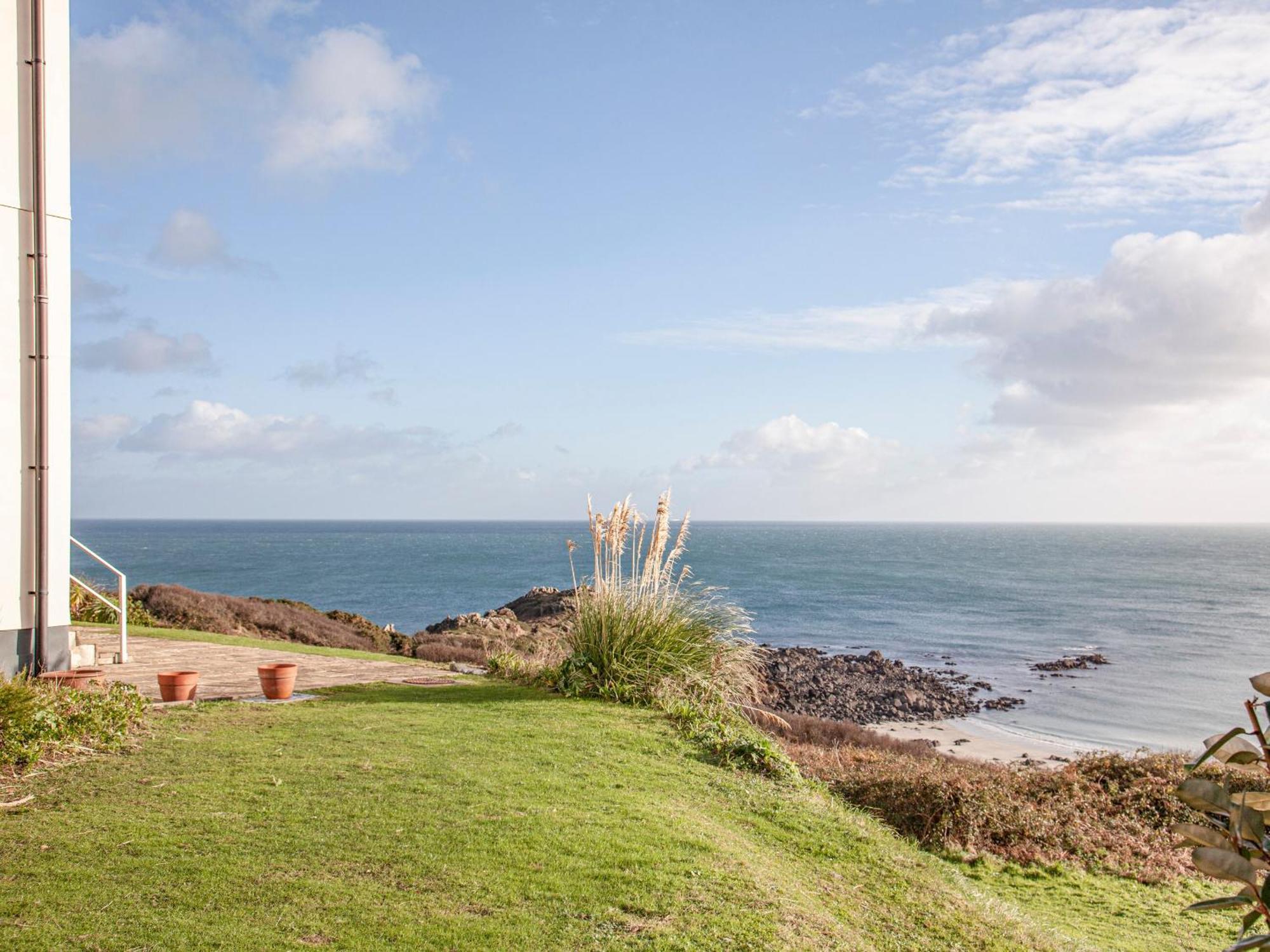 Headland Cottages Коуврак Екстериор снимка